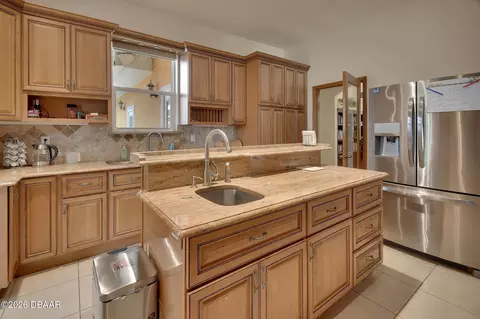 Kitchen - 443 Juniper Ln, Ormond Beach, FL 32174 photo 7 of 7
