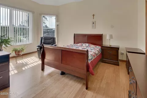 Bedroom - 443 Juniper Ln, Ormond Beach, FL 32174 photo 4 of 10