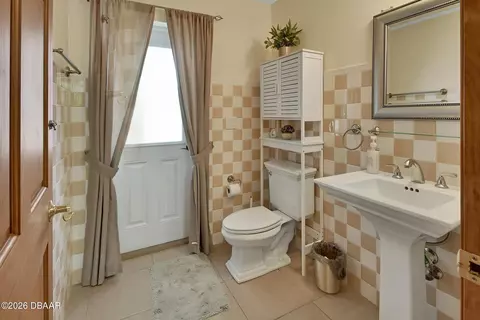 Bath - 443 Juniper Ln, Ormond Beach, FL 32174 photo 6 of 6