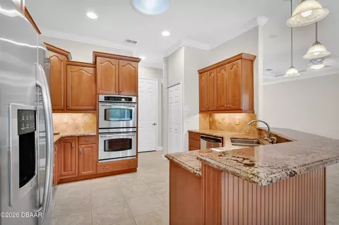 Kitchen - 1418 Dolph Cir, Ormond Beach, FL 32174 photo 3 of 5