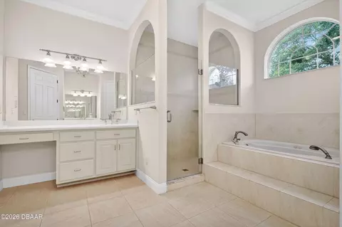 Bath - 1418 Dolph Cir, Ormond Beach, FL 32174 photo 2 of 7
