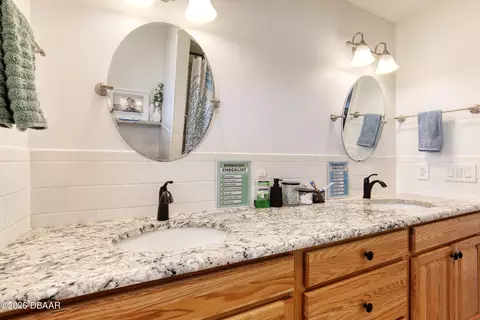 Bath - 599 Andrews St, Ormond Beach, FL 32174 photo 5 of 5
