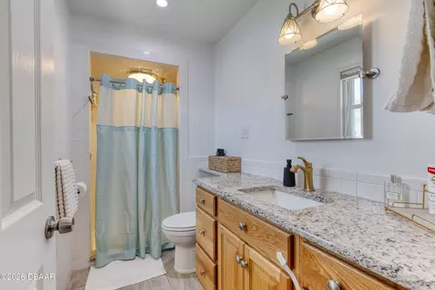 Bath - 599 Andrews St, Ormond Beach, FL 32174 photo 1 of 5