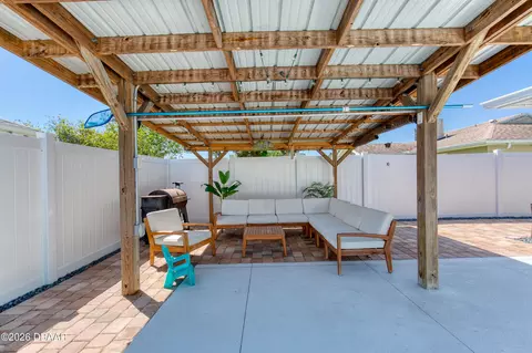 Exterior - 599 Andrews St, Ormond Beach, FL 32174 photo 12 of 16