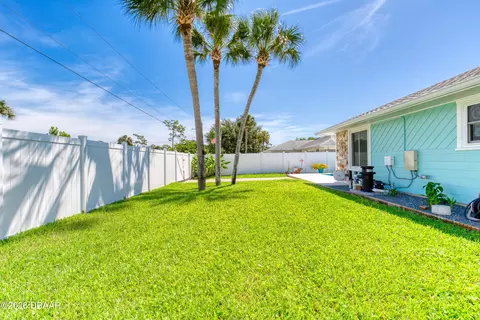 Exterior - 599 Andrews St, Ormond Beach, FL 32174 photo 8 of 16