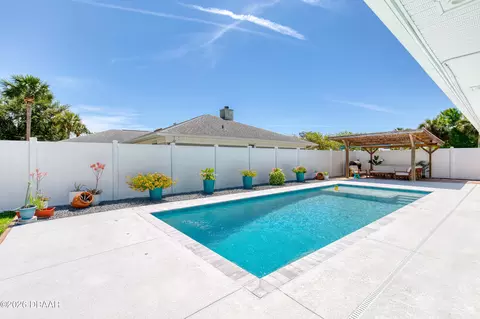 Exterior - 599 Andrews St, Ormond Beach, FL 32174 photo 10 of 16
