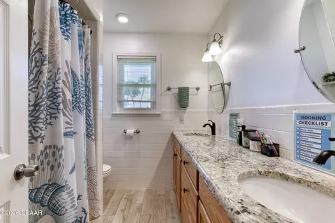 Bath - 599 Andrews St, Ormond Beach, FL 32174 photo 4 of 5