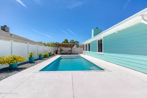 Exterior - 599 Andrews St, Ormond Beach, FL 32174 photo 9 of 16