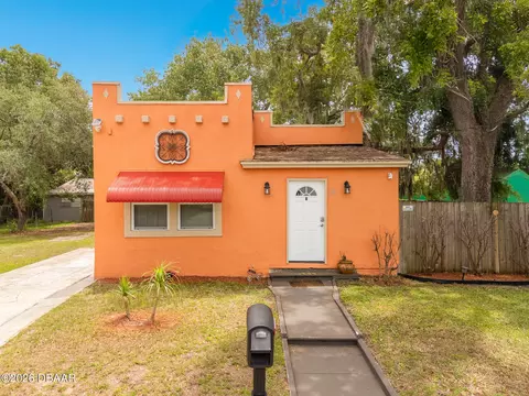 221 Blanche Pl, Daytona Beach, FL 32114