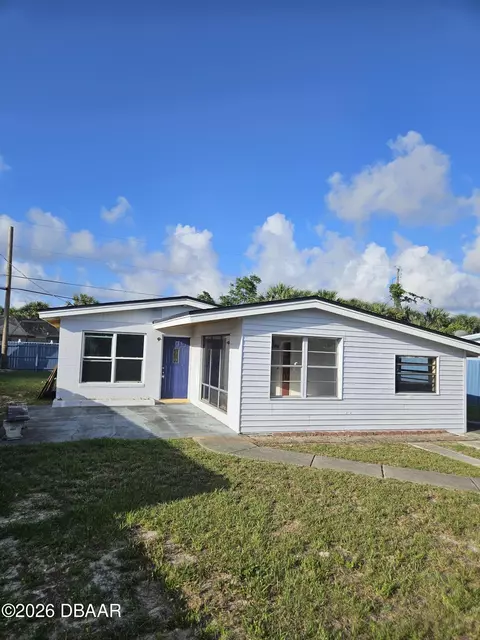 122 Essex Dr, Ormond Beach, FL 32176