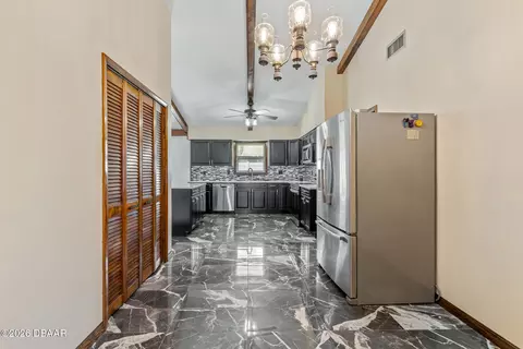 Entry Way - 11 Petrea Ter, Ormond Beach, FL 32174 photo 4 of 5
