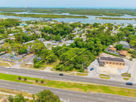 1711 S Ridgewood Ave, Edgewater, FL 32141