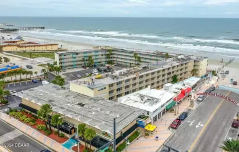 219 S Atlantic Ave, Daytona Beach, FL 32118