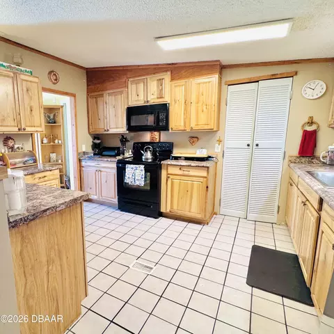 1301 Avenue D, Ormond Beach, FL 32174 photo 5