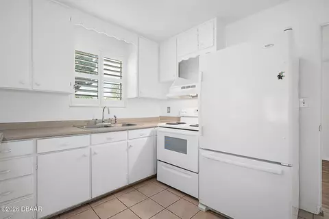 183 Hernandez Ave, Ormond Beach, FL 32174 photo 11