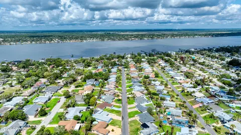 View/Area - 32 Plaza Dr, Ormond Beach, FL 32176 photo 5 of 14