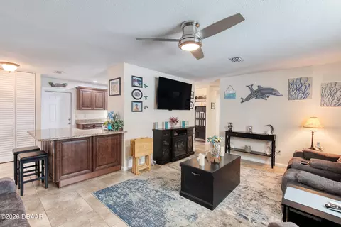 Living - 32 Plaza Dr, Ormond Beach, FL 32176 photo 5 of 7