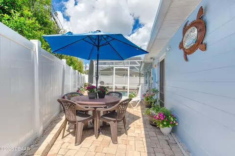 Exterior - 32 Plaza Dr, Ormond Beach, FL 32176 photo 14 of 17