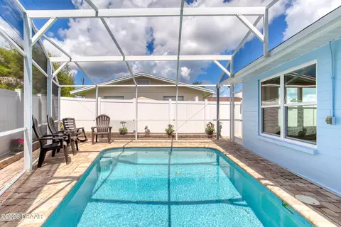 Exterior - 32 Plaza Dr, Ormond Beach, FL 32176 photo 8 of 17