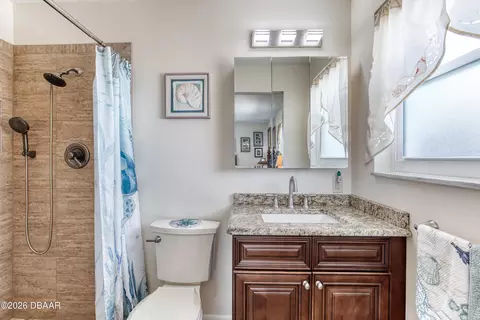Bath - 32 Plaza Dr, Ormond Beach, FL 32176 photo 1 of 4