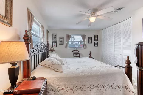 Bedroom - 32 Plaza Dr, Ormond Beach, FL 32176 photo 4 of 10