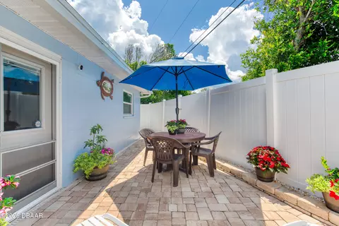 Exterior - 32 Plaza Dr, Ormond Beach, FL 32176 photo 13 of 17