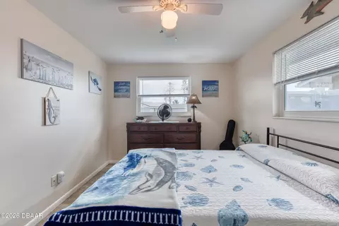 Bedroom - 32 Plaza Dr, Ormond Beach, FL 32176 photo 6 of 10