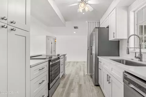 Kitchen - 24 Briggs Dr, Ormond Beach, FL 32176 photo 4 of 5