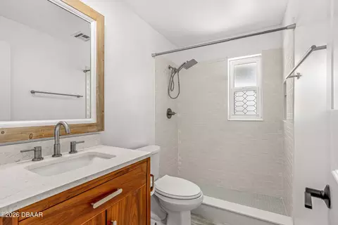 Bath - 24 Briggs Dr, Ormond Beach, FL 32176 photo 3 of 3