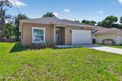 820 Valencia Ave, Daytona Beach, FL 32114