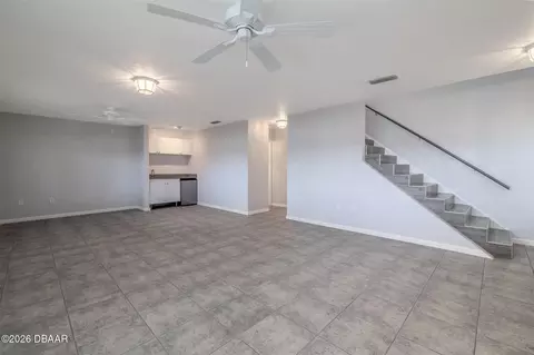 Living - 981 Shockney Dr, Ormond Beach, FL 32174 photo 3 of 9