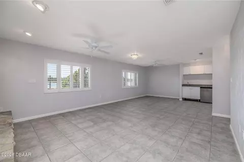 Living - 981 Shockney Dr, Ormond Beach, FL 32174 photo 2 of 9