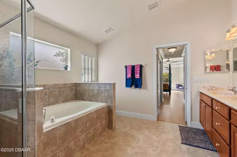 Bath - 133 Creek Forest Ln, Ormond Beach, FL 32174 photo 4 of 5