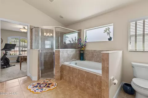Bath - 133 Creek Forest Ln, Ormond Beach, FL 32174 photo 2 of 5