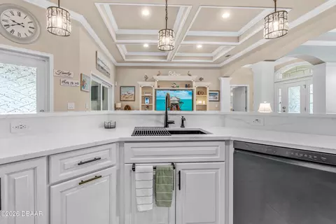 Kitchen - 22 Sunny Beach Dr, Ormond Beach, FL 32176 photo 4 of 4