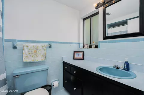 Bath - 40 Concord Dr, Ormond Beach, FL 32176 photo 4 of 7