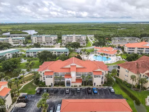 445 Bouchelle Dr, New Smyrna Beach, FL 32169