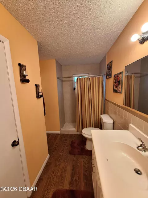 Bath - 2707 Pine Tree Dr, Edgewater, FL 32141 photo 2 of 3