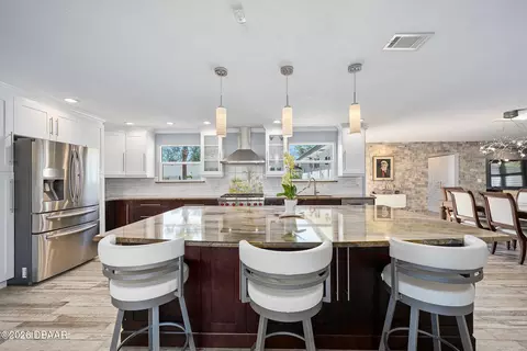 Kitchen - 1405 Overbrook Dr, Ormond Beach, FL 32174 photo 6 of 7