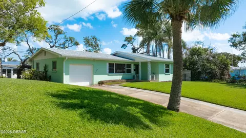 Exterior - 83 Ray Mar Dr, Ormond Beach, FL 32176 photo 2 of 7