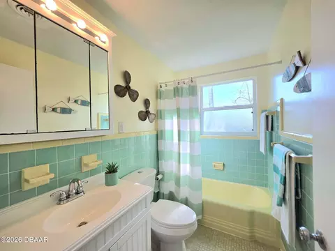 Bath - 83 Ray Mar Dr, Ormond Beach, FL 32176 photo 1 of 6