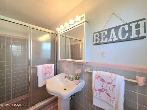 Bath - 83 Ray Mar Dr, Ormond Beach, FL 32176 photo 4 of 6