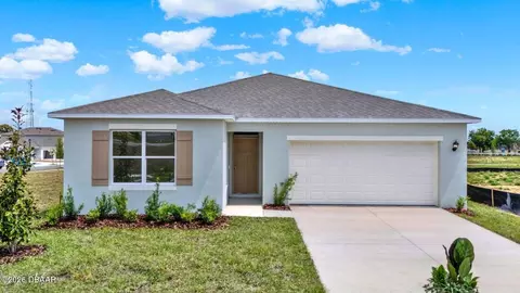 1061 Champion Ridge Dr, Daytona Beach, FL 32124