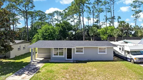 538 Brook Cir, South Daytona, FL 32119