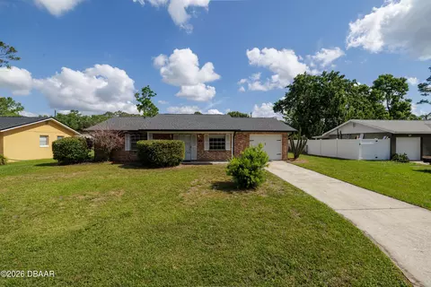 12 Azalea Dr, Daytona Beach, FL 32124