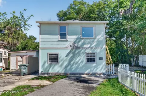 224 Kingston Ave, Daytona Beach, FL 32114