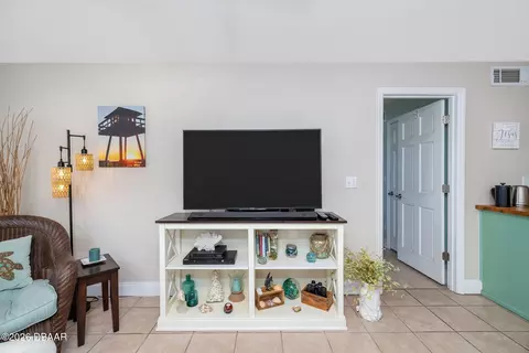 Living - 2222 Ocean Shore Blvd, Ormond Beach, FL 32176 photo 4 of 4