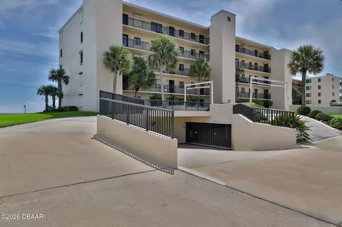 Exterior - 2222 Ocean Shore Blvd, Ormond Beach, FL 32176 photo 4 of 6
