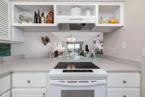Kitchen - 2222 Ocean Shore Blvd, Ormond Beach, FL 32176 photo 4 of 4