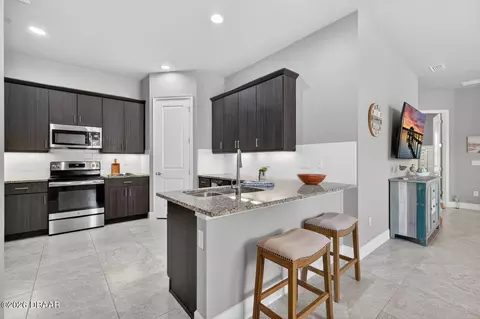 Kitchen - 823 Pinewood Dr, Ormond Beach, FL 32174 photo 1 of 4